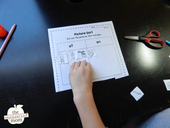 抓住这套免费的短e工作表！