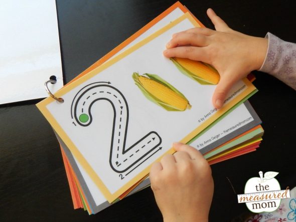 使用这些免费编号追踪卡教授适当的数字形成！